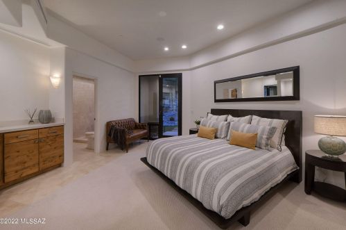 2116 Buck Rdg Pl, Tucson AZ exterior