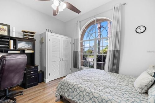 201 4th Pl, Cape Coral FL  33990-1042 exterior