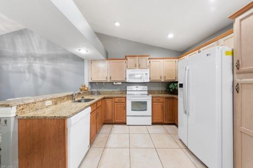 12673 Glen Hollow Dr, Bonita Springs, FL 34135-3418
