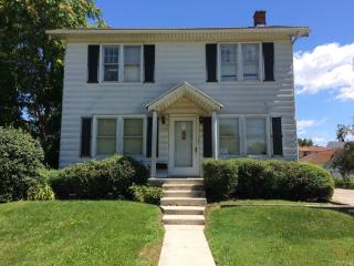 4048 Upton Ave, Toledo, OH 43613-4002