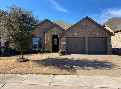 11804 Serenity Hill Dr, Euless TX  76040-1100 exterior
