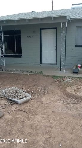 4332 47th Ave, Phoenix AZ  85031-2001 exterior