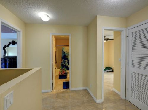 672 Carriage Lk Way, Vero Beach FL 32968-9480 exterior