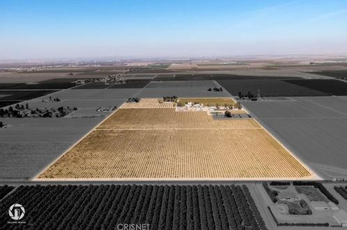 15414 Cuda Dr, Bakersfield CA  93307-9279 exterior