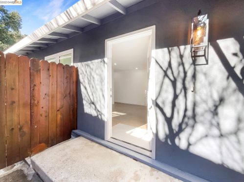 1451 Crestwood Dr, San Bruno CA  94066-1907 exterior