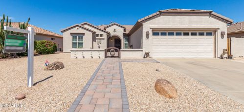 3152 Peach Tree Dr, Chandler, AZ 85249-9021