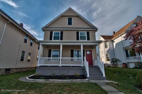 725 Hyde Park Ave, Scranton, PA 18504-1508