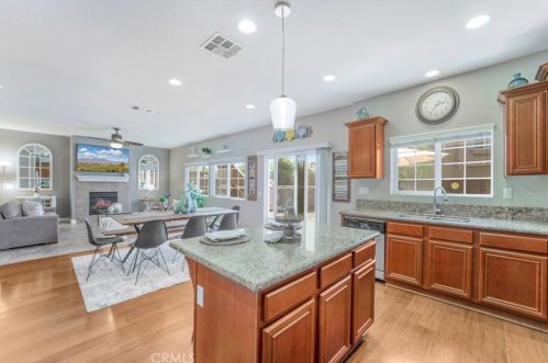 40932 Whitehall St, Lake Elsinore, CA 92532-1656