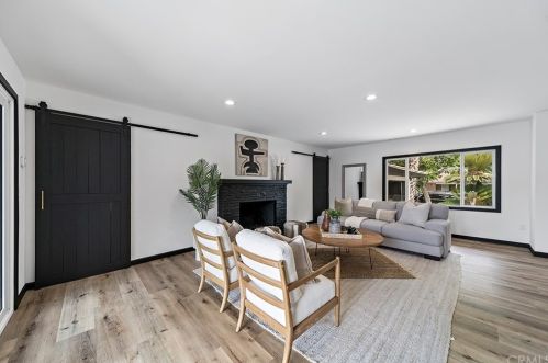 5230 El Cedral St, Long Beach CA  90815-3904 exterior