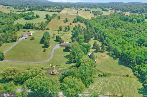 2204 Brook Creek Rd, Toms Brook VA  22660-2544 exterior