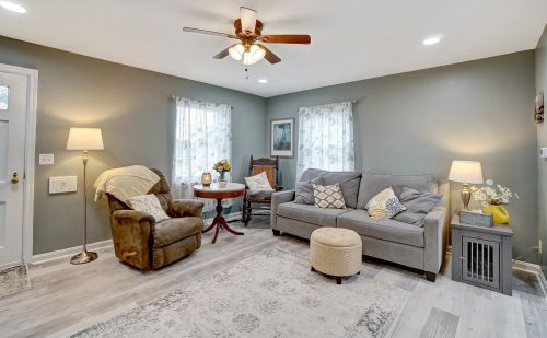 5258 Globe Ave, Cincinnati, OH 45212-1559
