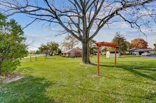 7795 Brookville Salem Rd, Brookville OH  45309-9203 exterior