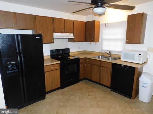 421 Cleveland Ct, Fredericksburg VA  22407-6355 exterior