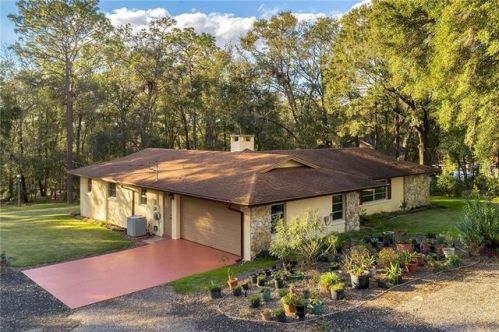 632 Thompson Rd, Apopka, FL 32712-3806
