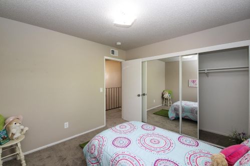 118 Oakmeade Ct, Vacaville CA exterior