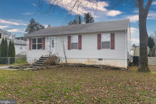211 Madison St, Delaware City, DE 19706-7751