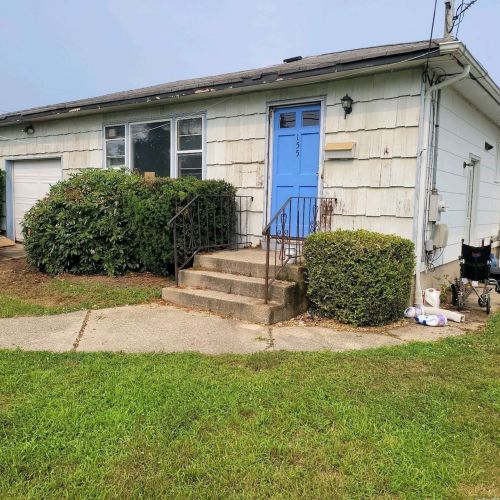 155 Wright Ave, Deer Park, NY 11729-2212