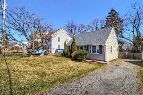 41 Albin Rd, Stamford CT  06902-5412 exterior