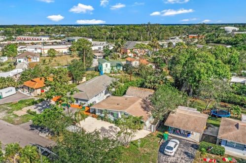 2263 Spruce St, Naples FL  34112-4652 exterior