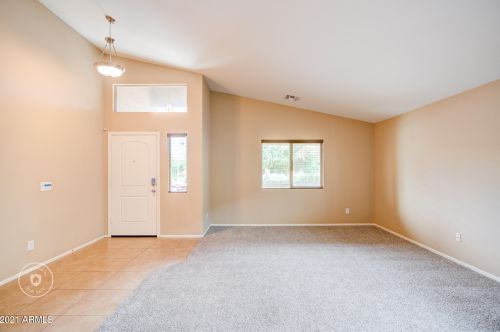 8815 Pioneer St, Tolleson AZ  85353-8622 exterior