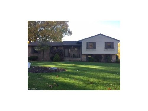 4517 Woodland Ave, Canton, OH 44709-1336