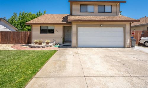 361 Sherry Dr, Ukiah CA  95482-3388 exterior