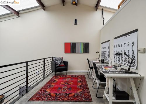 2858 Helen St, Oakland CA  94608-4028 exterior