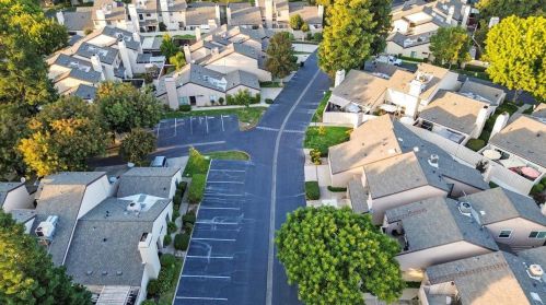 1123 Cedar Creek Dr, Modesto CA  95355-5205 exterior