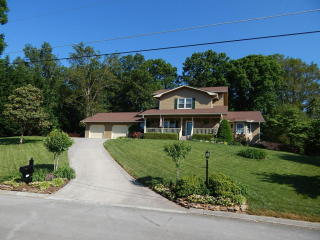 9213 Hollander Ln, Knoxville, TN 37931-1515