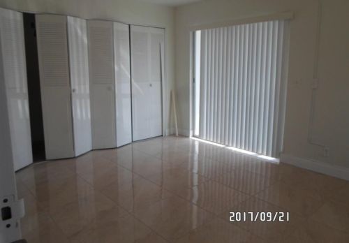 695 Saxony O, Delray Beach FL  33446-1045 exterior