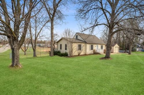 2693 5th St, Saint Paul, MN 55112-2544