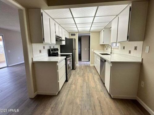 17854 Willowbrook Dr, Sun City, AZ 85373-1533