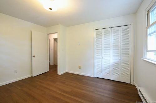 54 Henry St, Waterbury CT  06708-2608 exterior