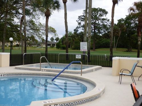 2 Plz Ct, Lehigh Acres FL exterior