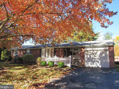 349 Moyer Rd, Harleysville, PA 19438-2312