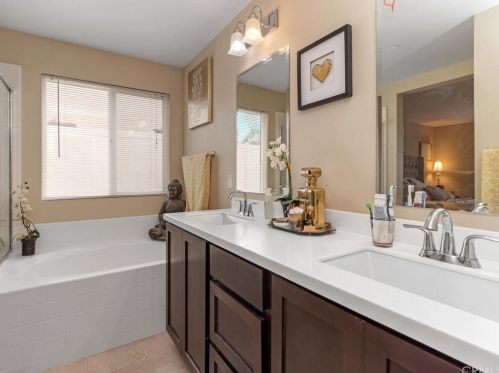 35124 Sorrel Ln, Lake Elsinore CA  92532-2802 exterior