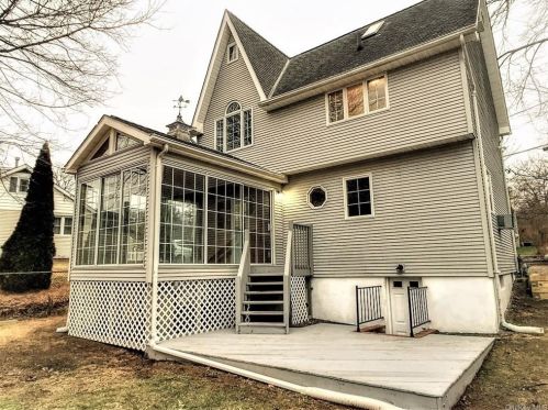 57 Lk Dr, Greenwood Lake NY  10925-2713 exterior