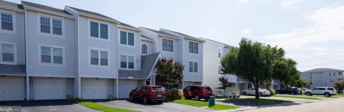 175 40th St, Brigantine City, NJ 08203-3360