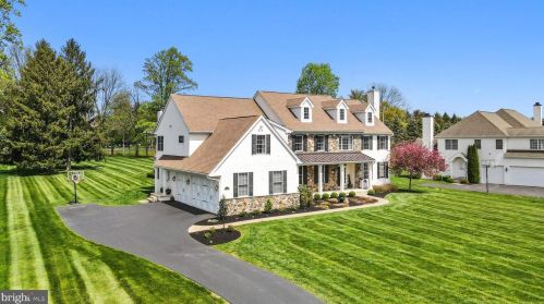 9 Blantyre Cir, Thornton, PA 19373-2013