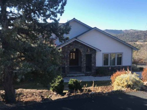 14117 Wildhorse Rd, Weed, CA 96094-9385