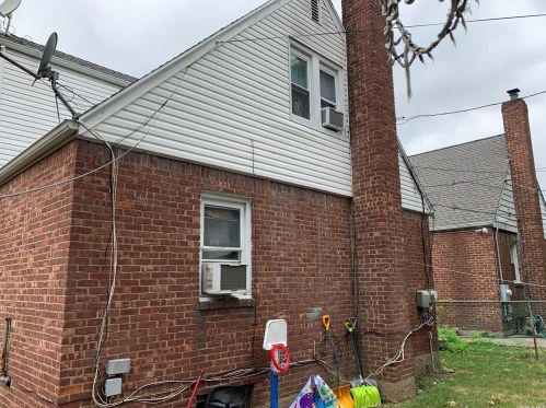 66 Sussex Rd, Floral Park, NY 11003-1423