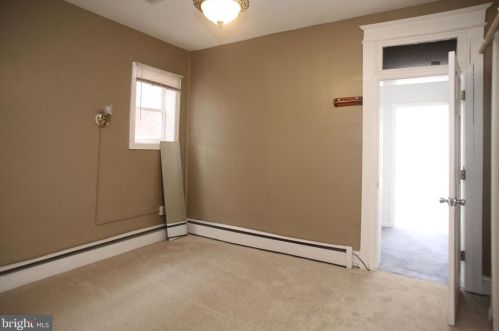 1102 Euclid St, Washington DC 20009-5328 exterior