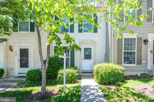 1834 Tiger Lily Cir, Woodbridge, VA 22192-5659