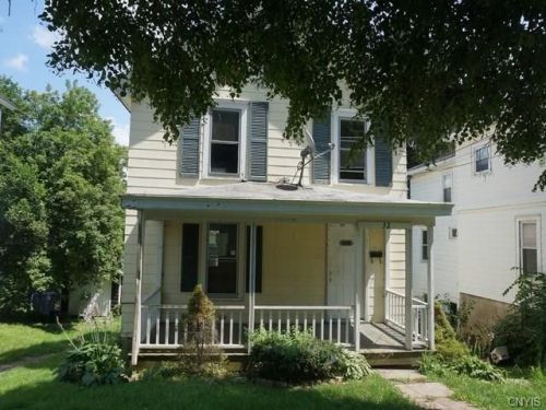 32 North St, Split Rock, NY 13031-1035