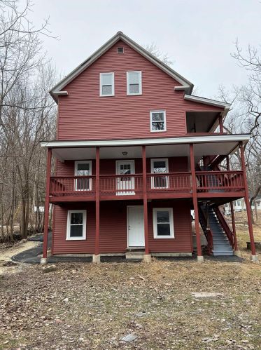 59 Oak St, Dover NH  03820-2816 exterior