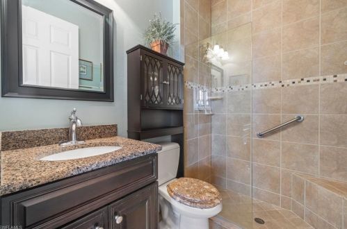 9407 Quarry Dr, Naples FL  34120-5223 exterior