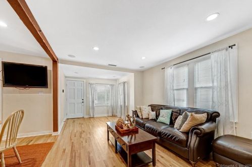 12 Sperry St, Milford CT  06460-7938 exterior