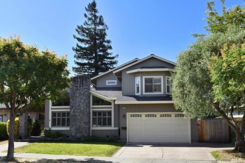 4890 Hoen Ave, Santa Rosa, CA 95405-7445
