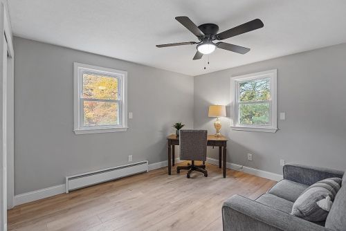 23 Floyd Rd, Derry NH  03038-4822 exterior
