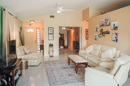 4505 Brook Dr, West Palm Beach, FL 33417-8206